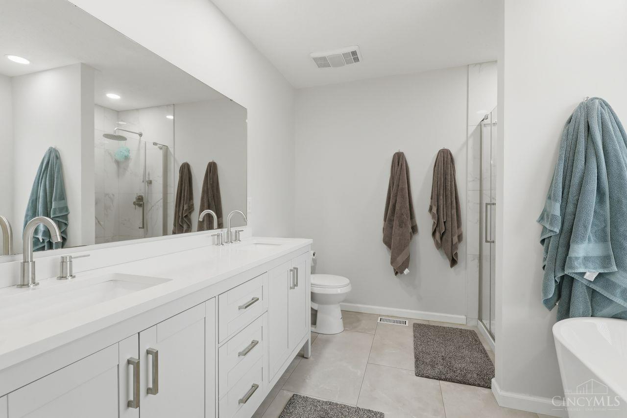 923 Pond Court