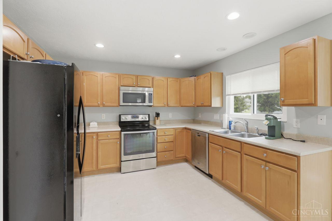 923 Pond Court