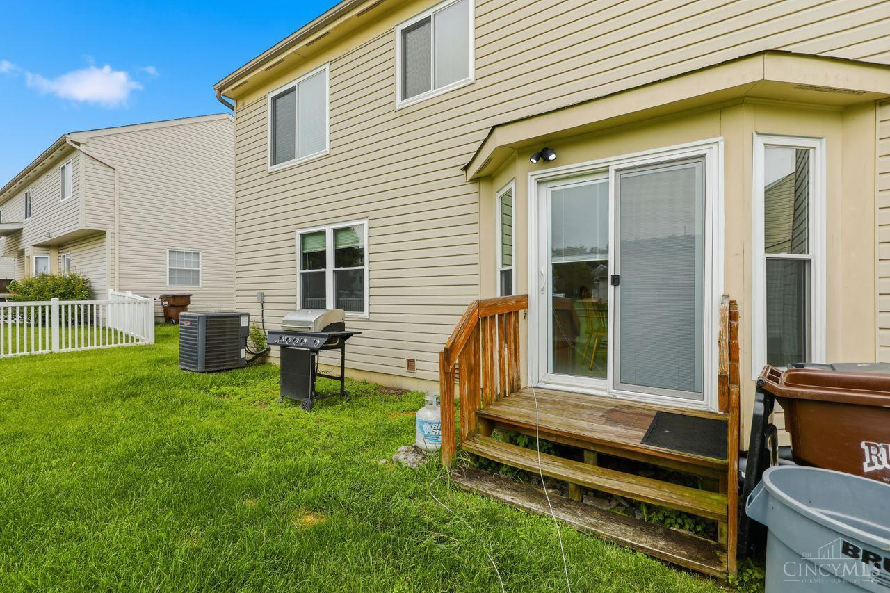 923 Pond Court