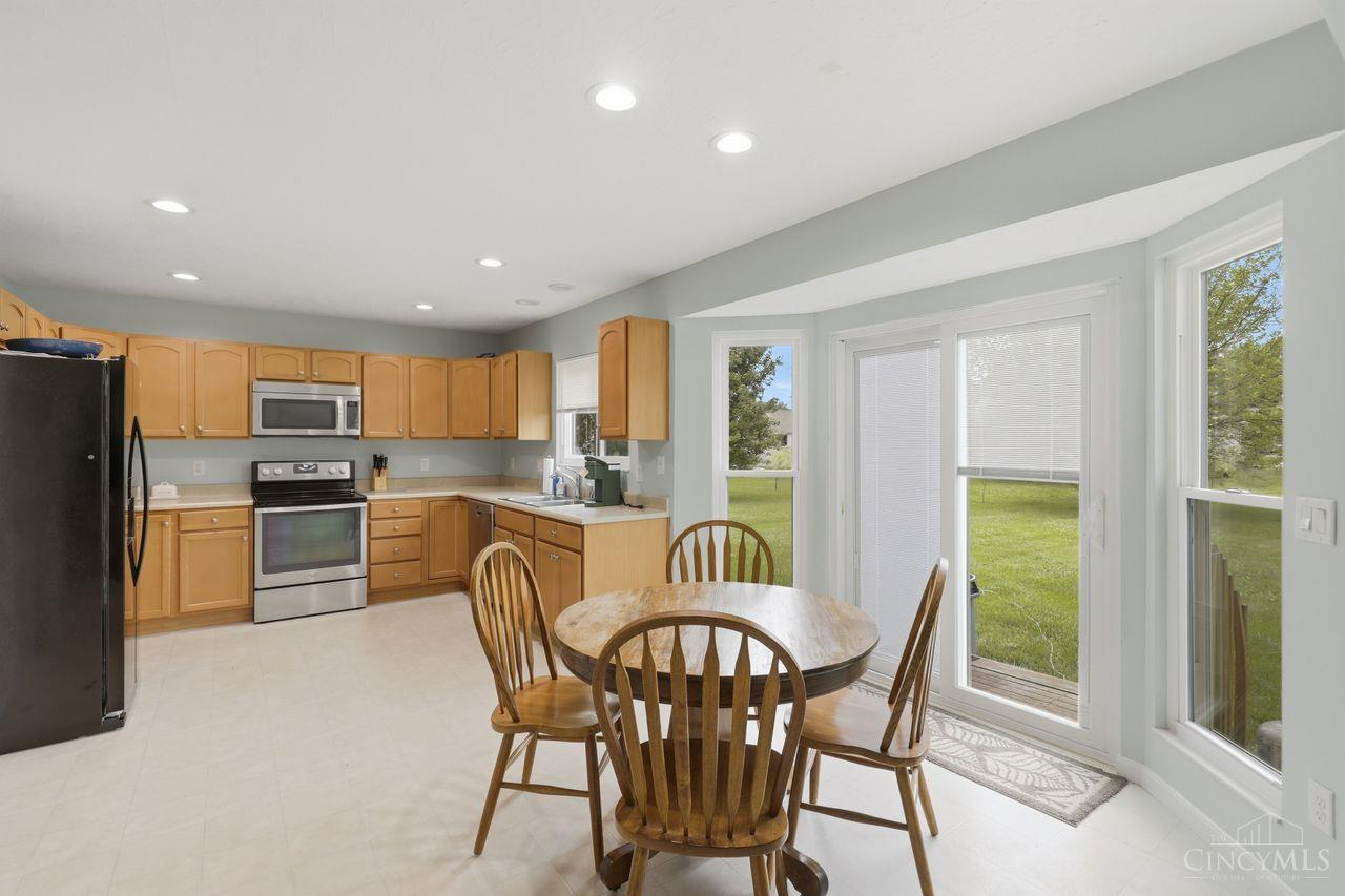923 Pond Court