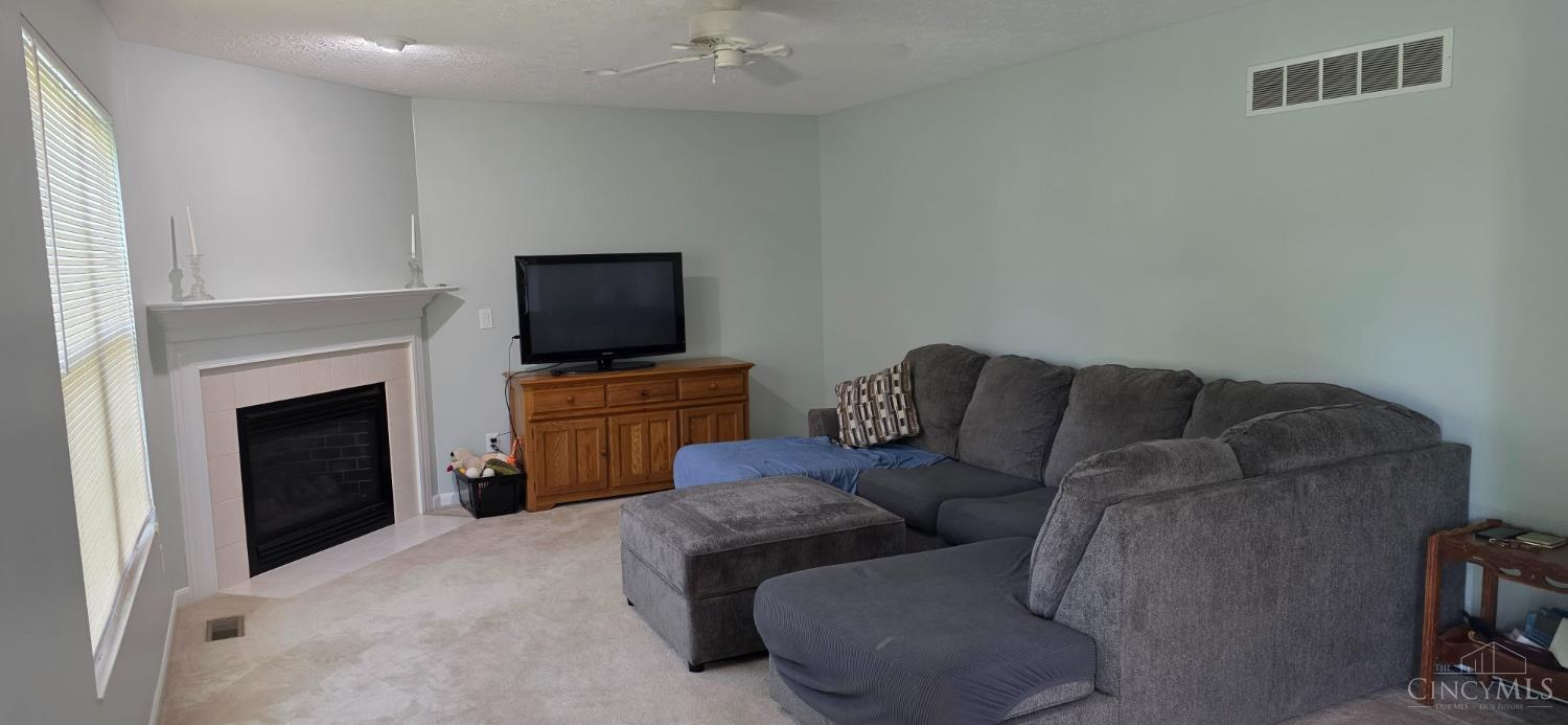 923 Pond Court