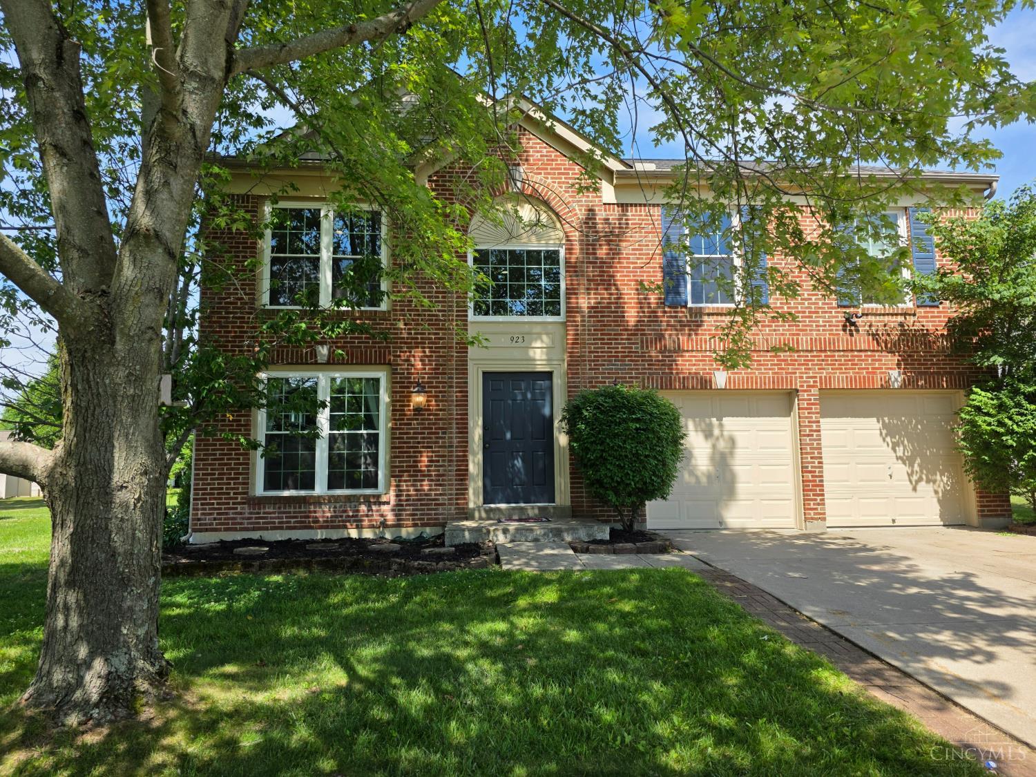 923 Pond Court