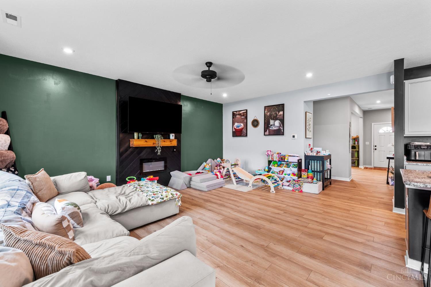 3388 Sunbeam Place