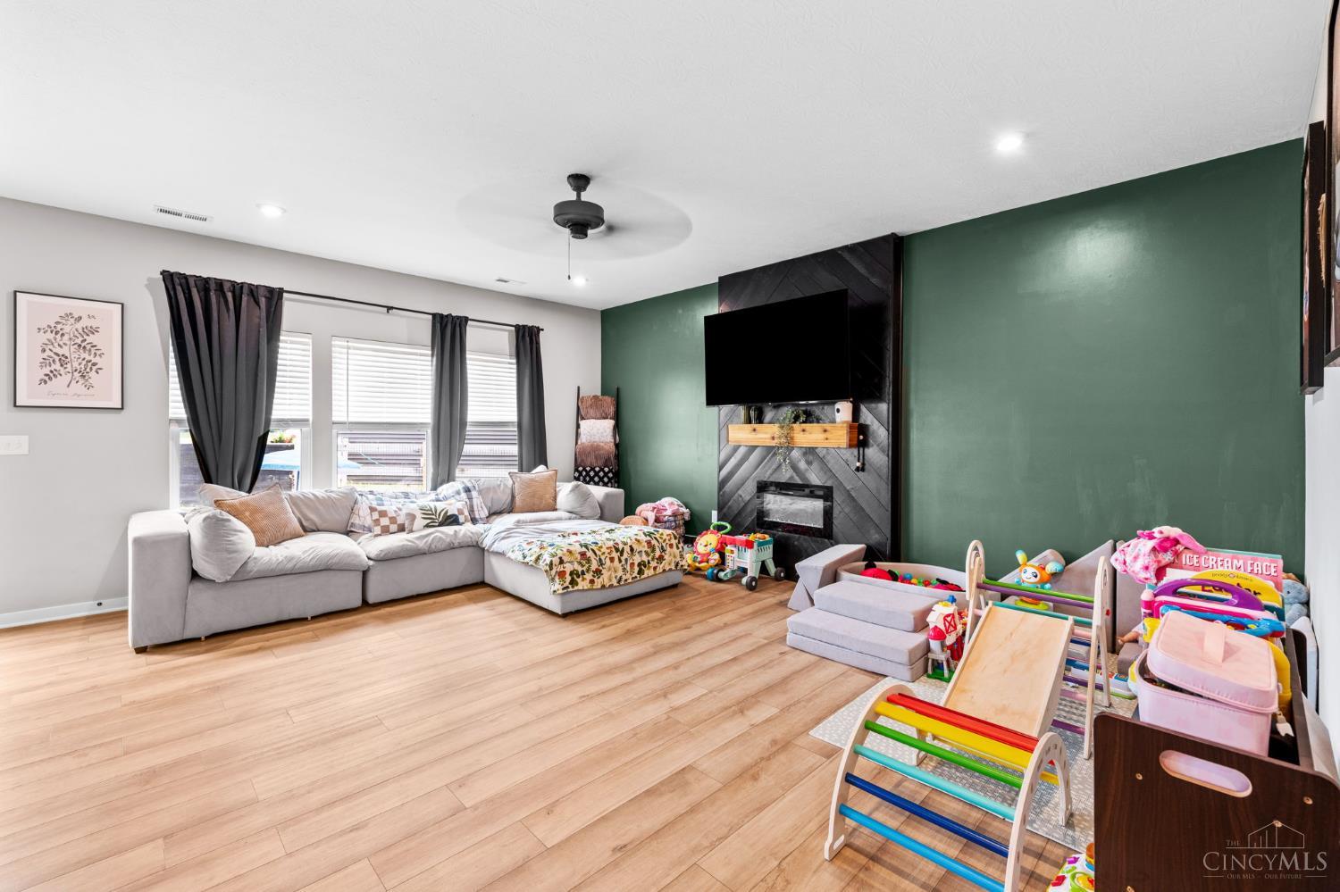 3388 Sunbeam Place
