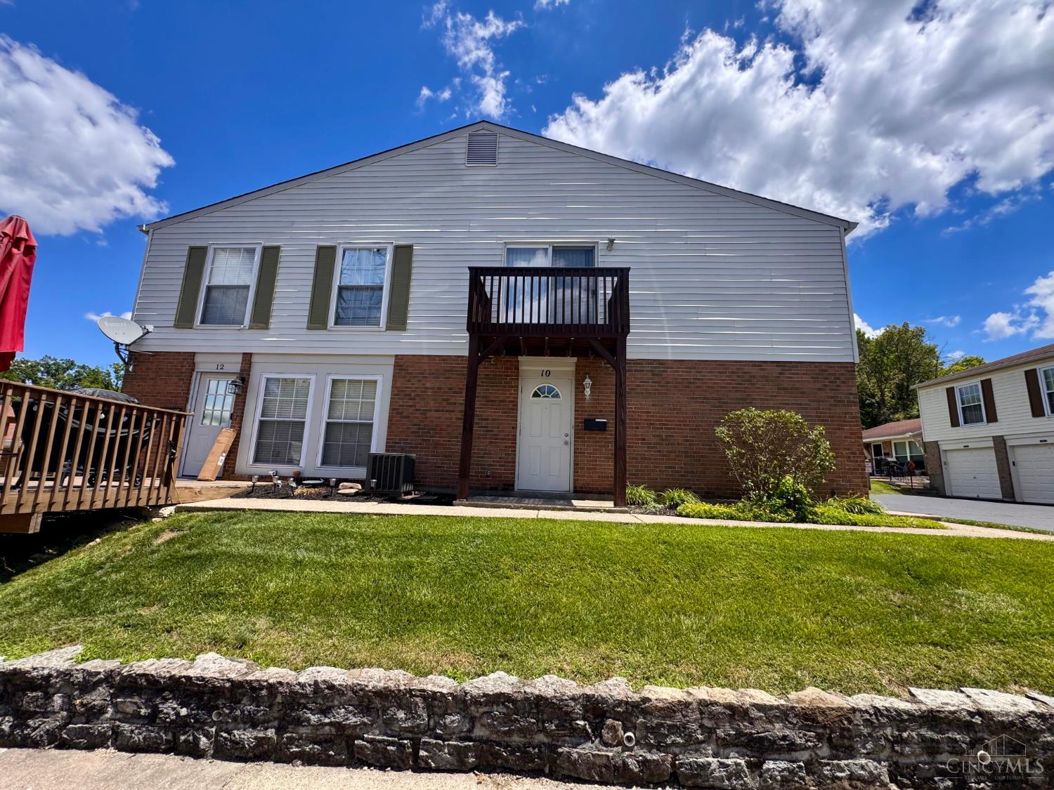 10 Sunnyside Drive 15DG