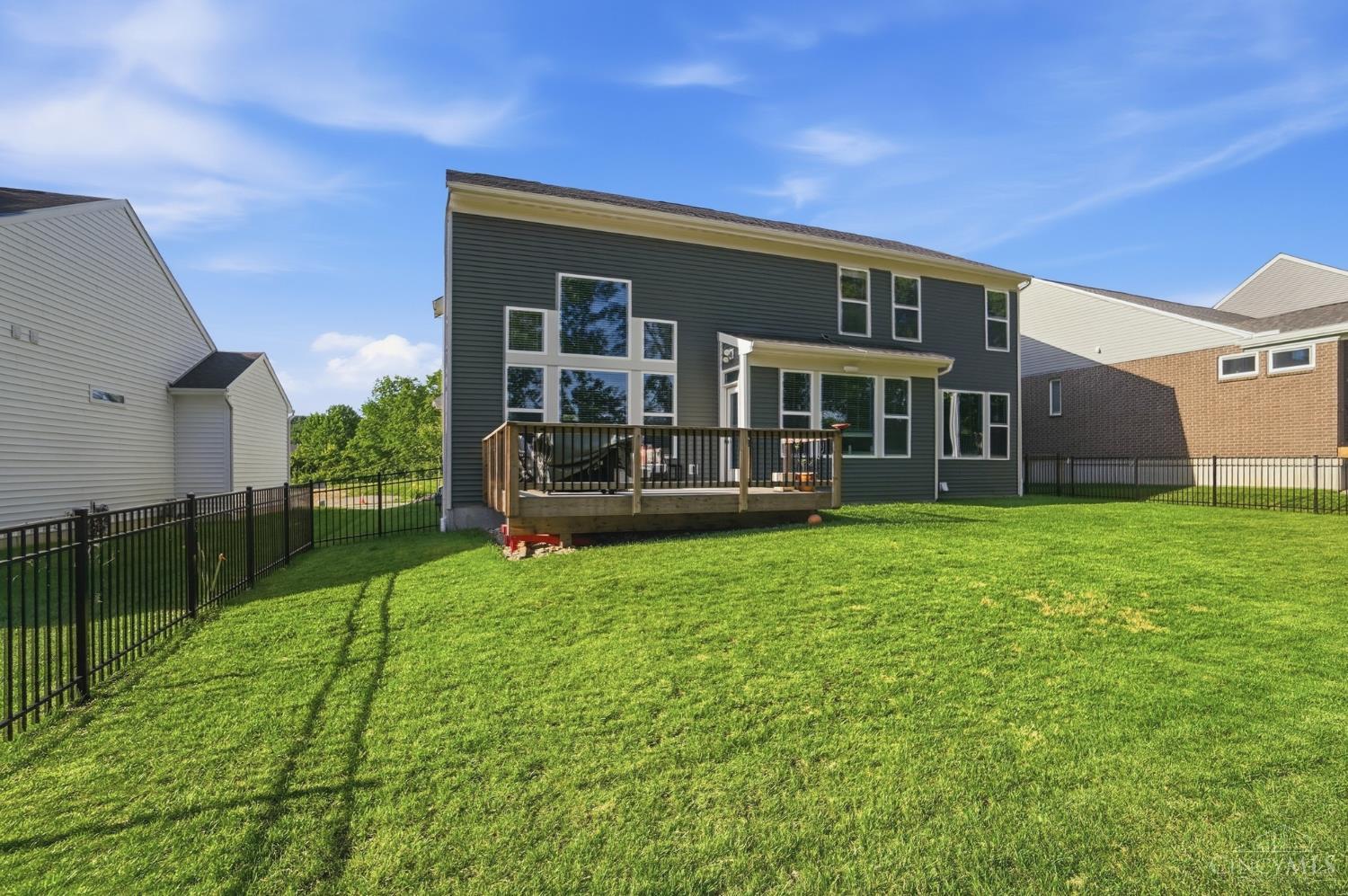 1261 Trailhead Place