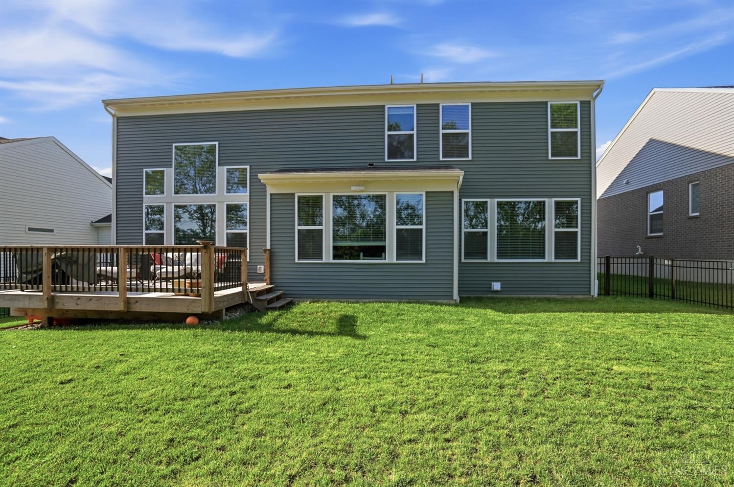 1261 Trailhead Place
