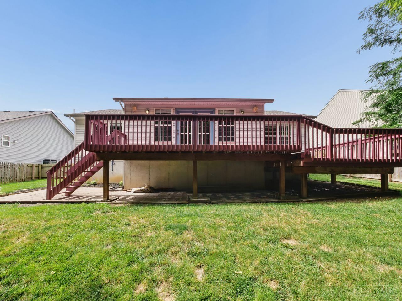 300 Sackett Drive