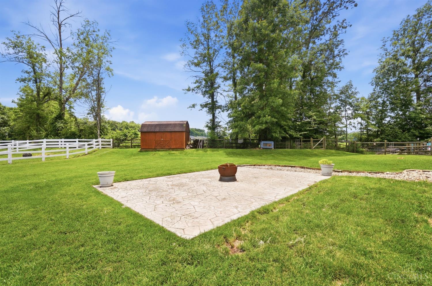 1553 Deerwoods Drive