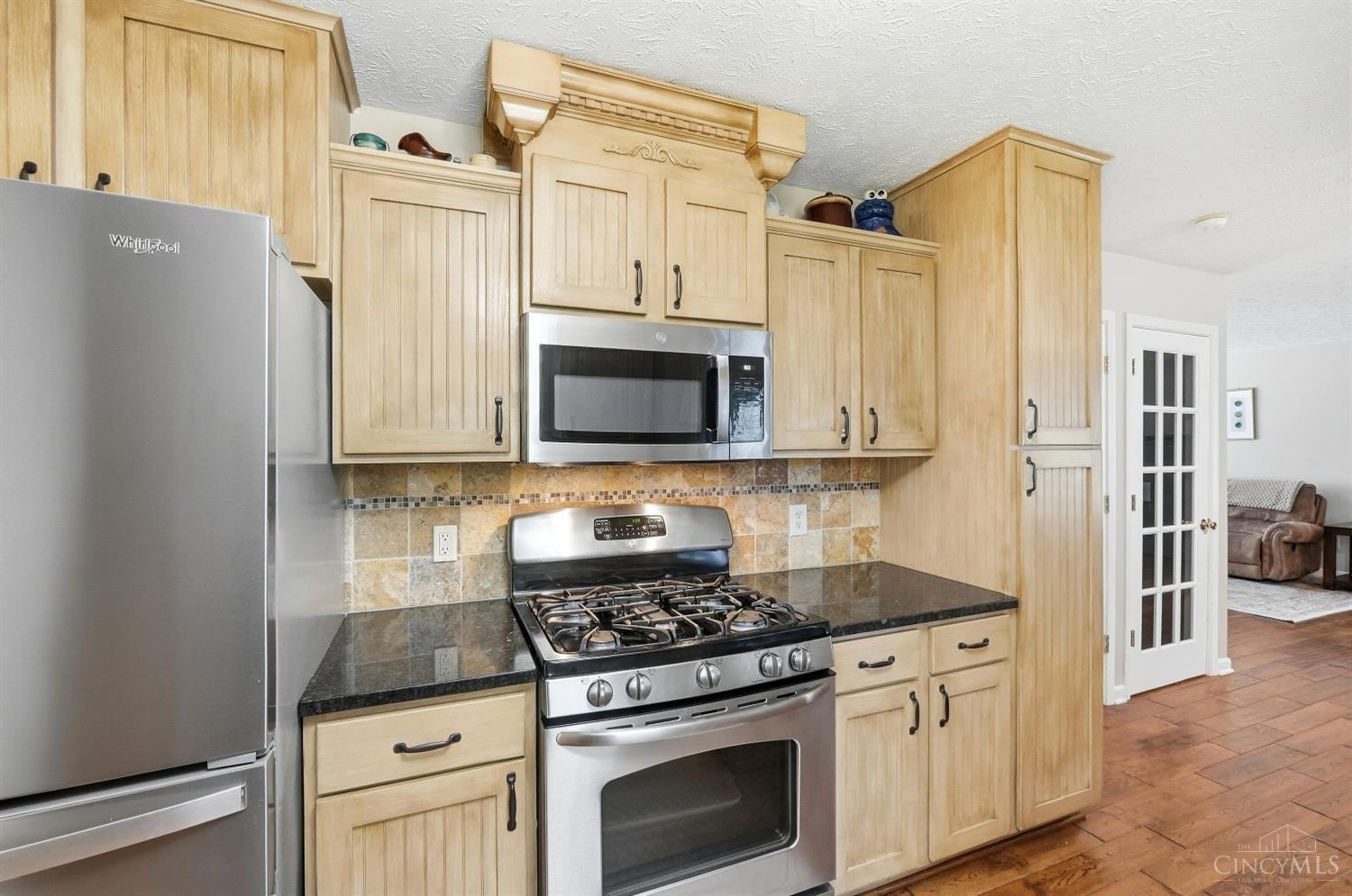 1553 Deerwoods Drive