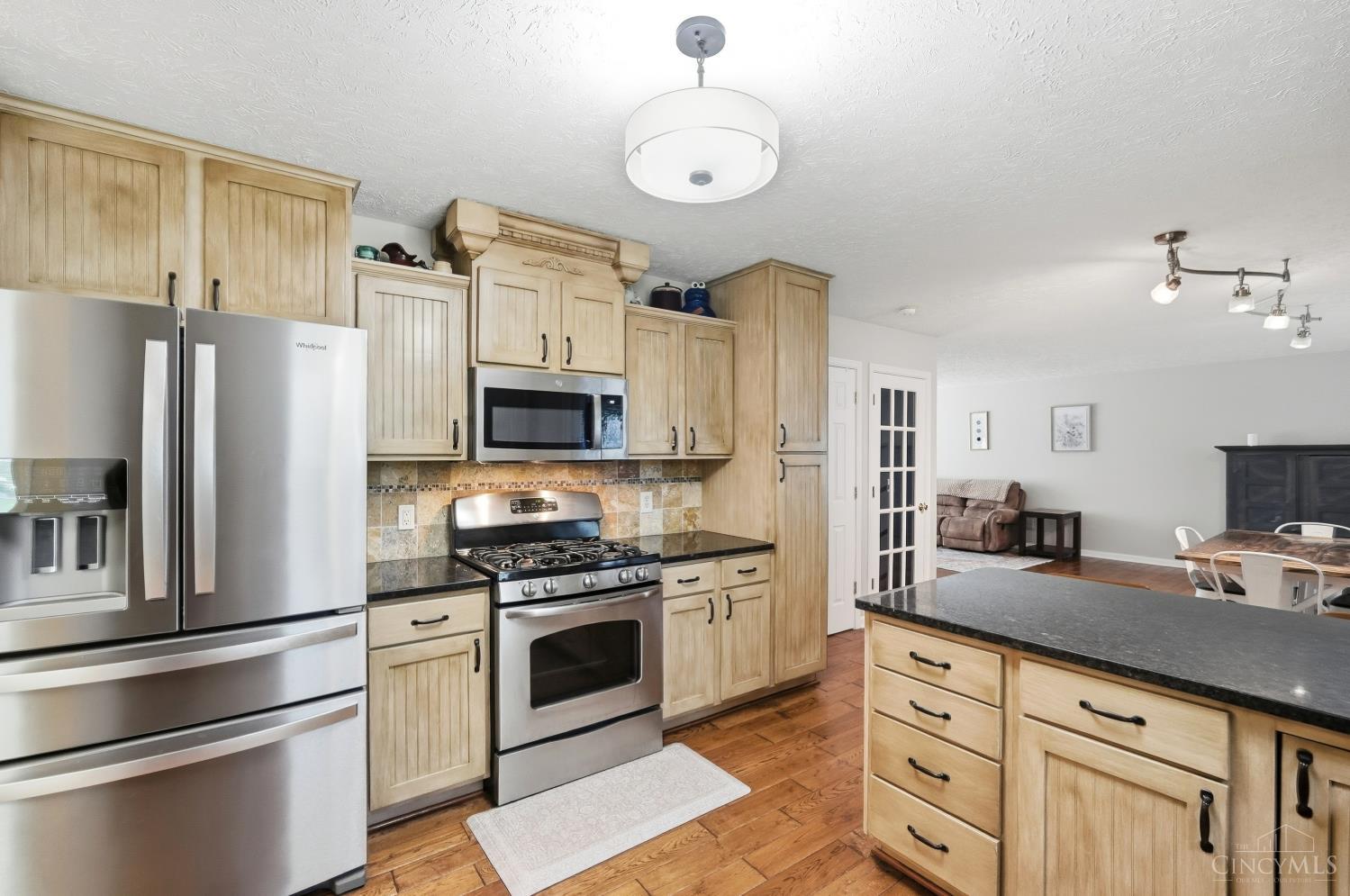1553 Deerwoods Drive