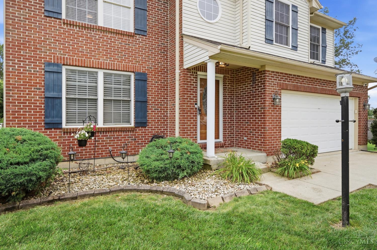 1553 Deerwoods Drive
