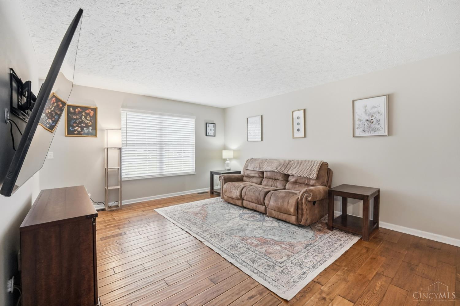1553 Deerwoods Drive