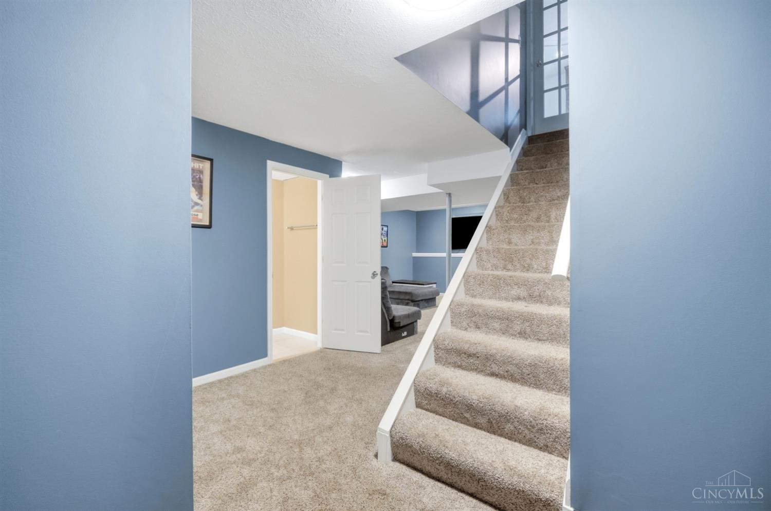 1553 Deerwoods Drive