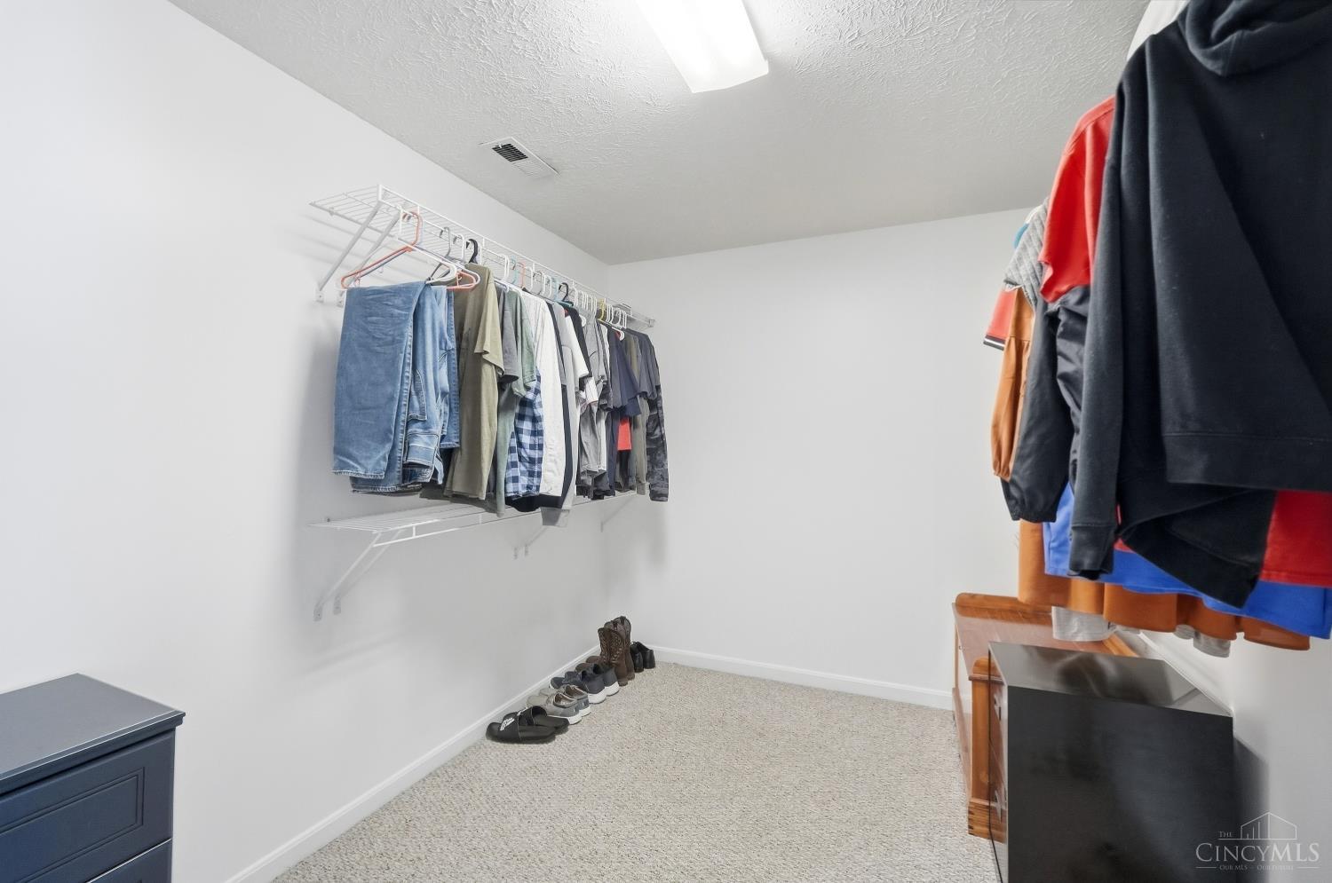 1553 Deerwoods Drive