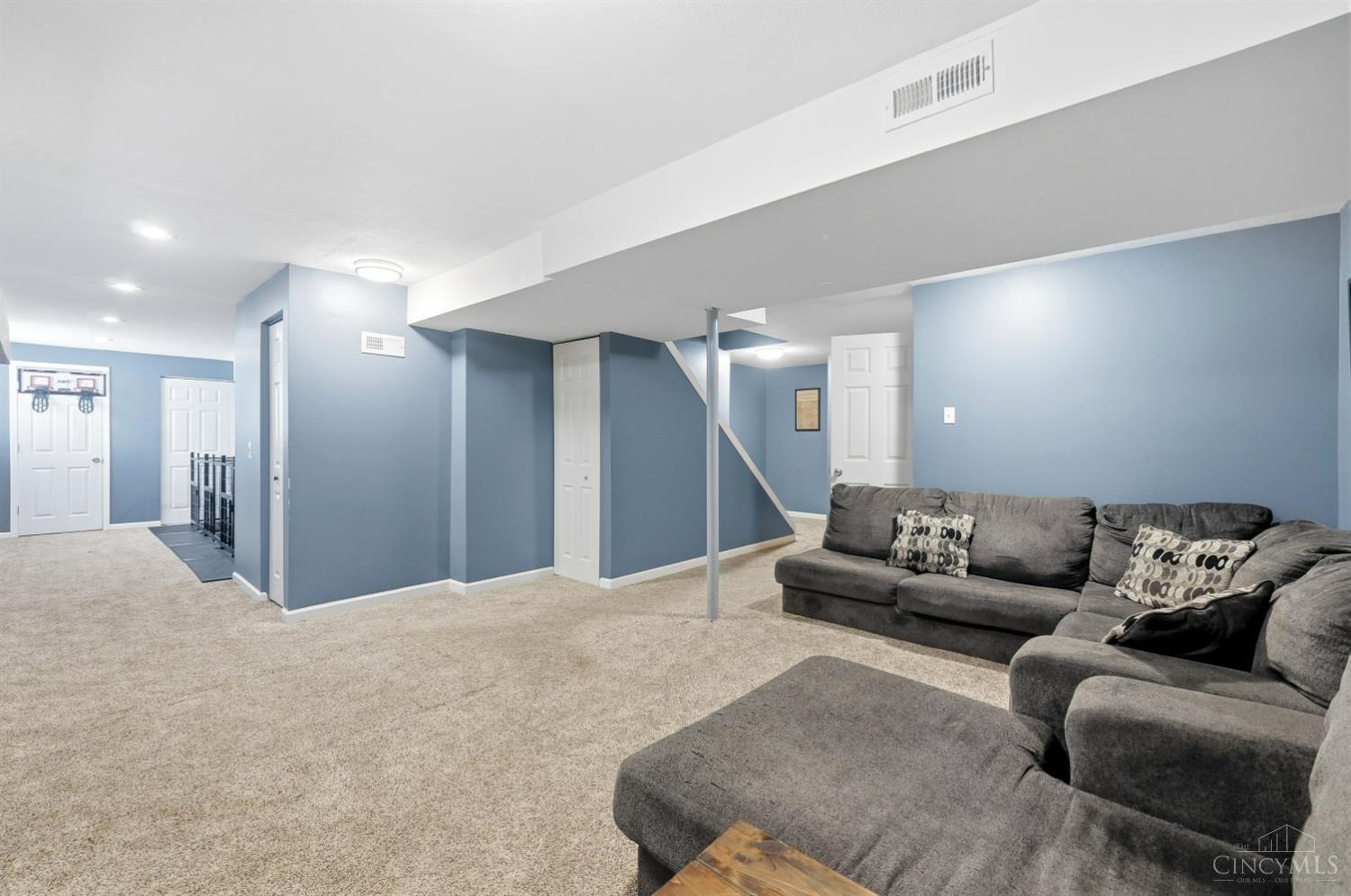 1553 Deerwoods Drive