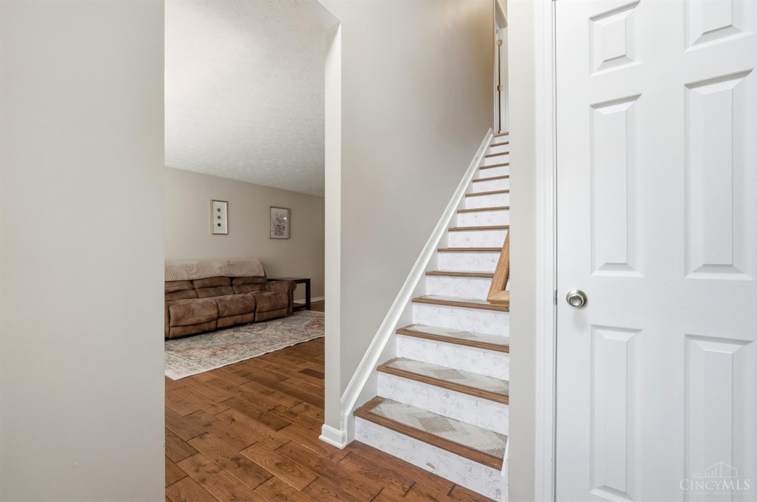 1553 Deerwoods Drive