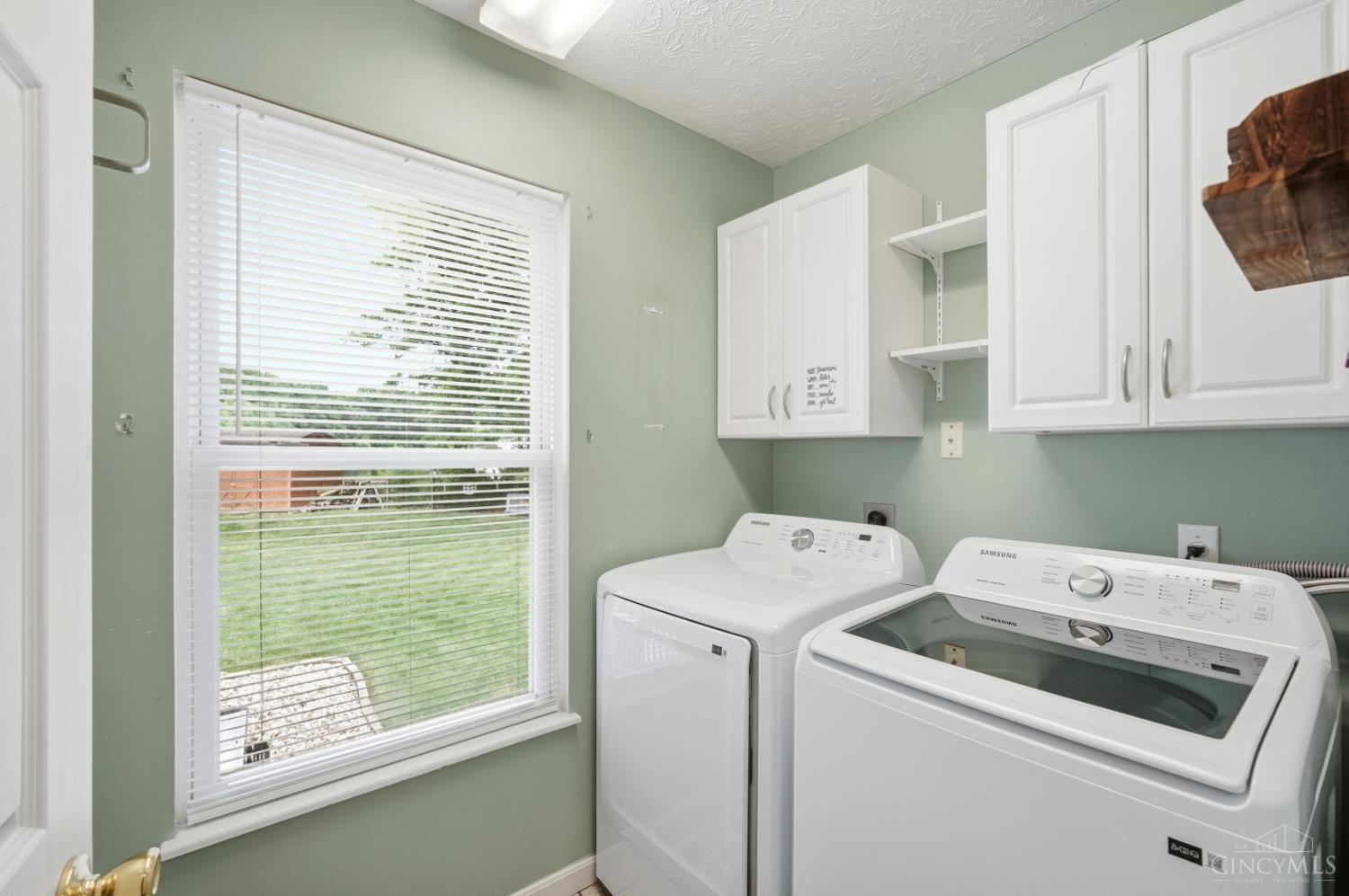 1553 Deerwoods Drive