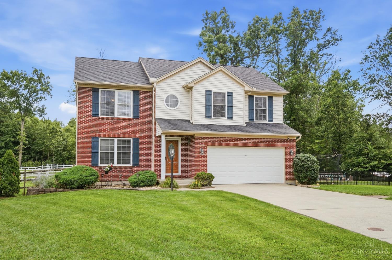 1553 Deerwoods Drive