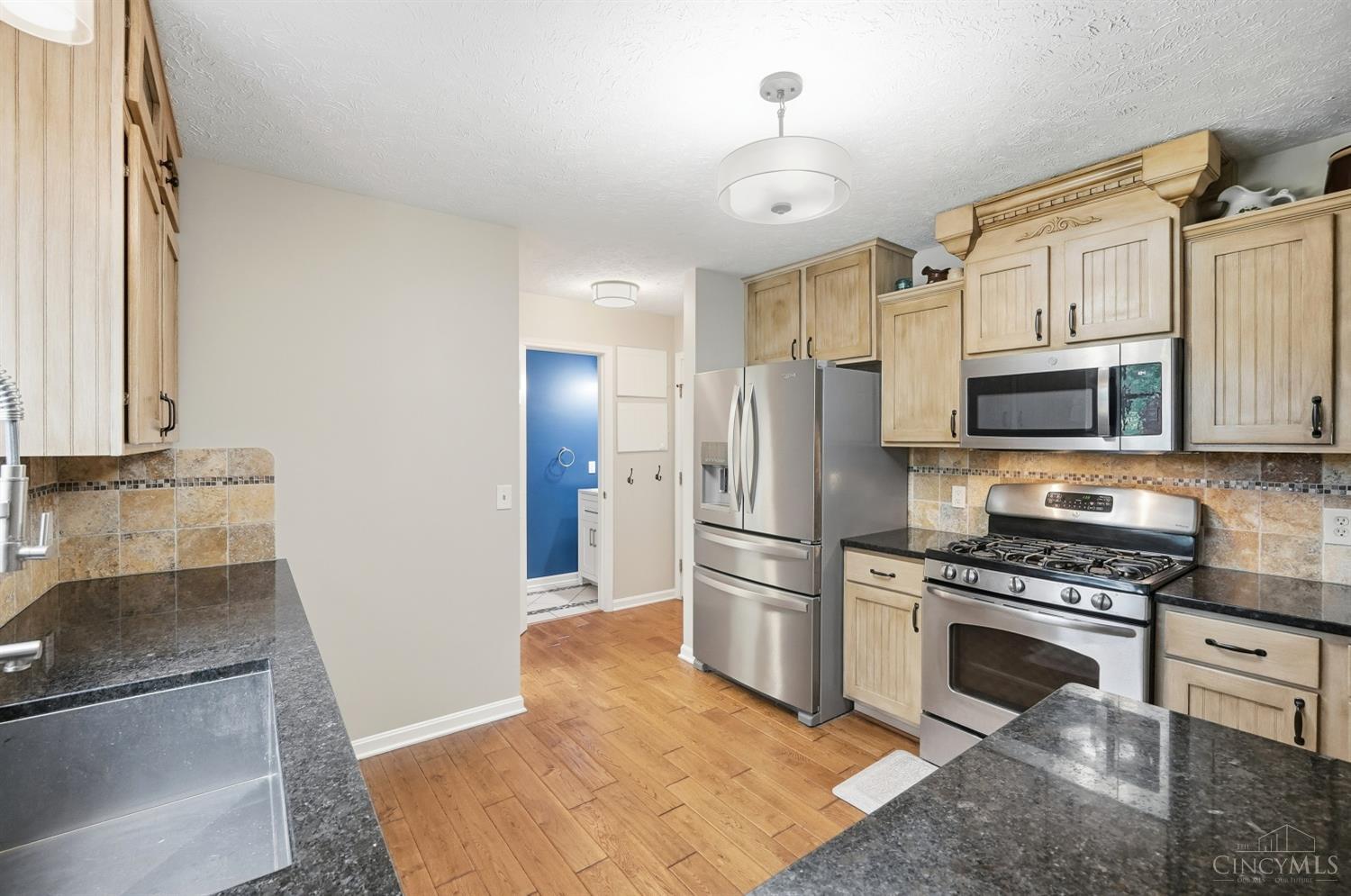 1553 Deerwoods Drive
