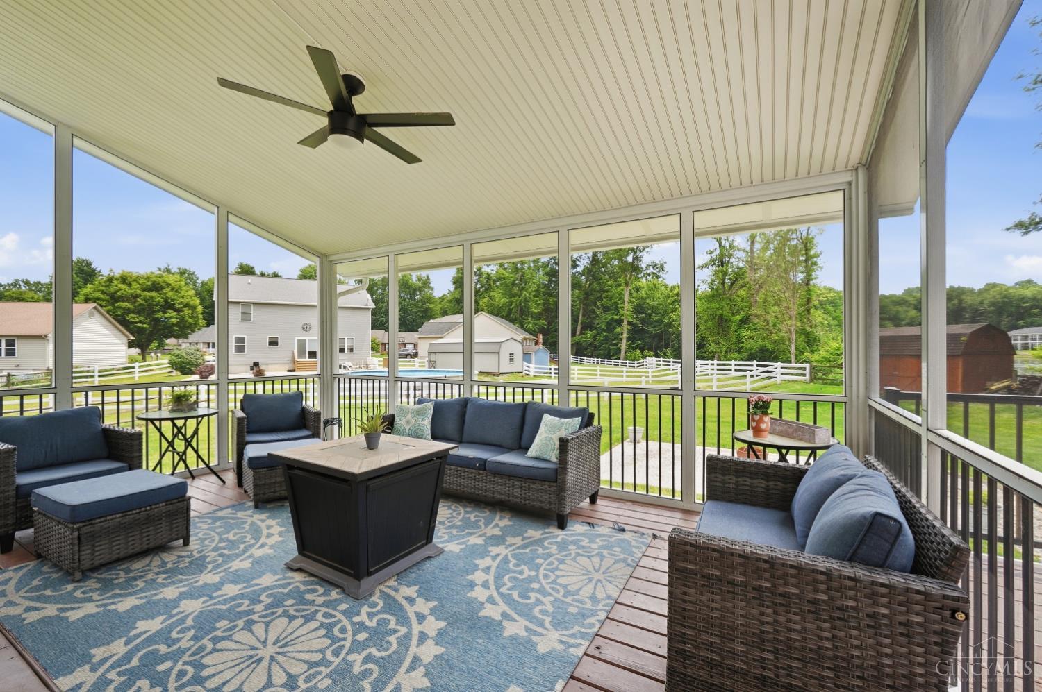 1553 Deerwoods Drive