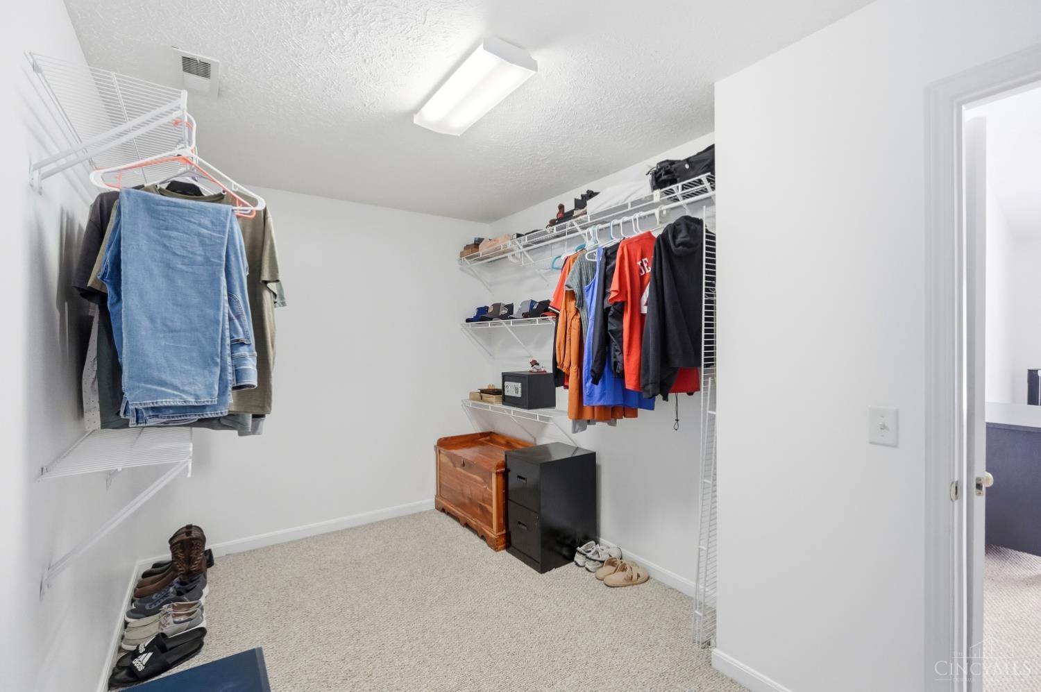 1553 Deerwoods Drive