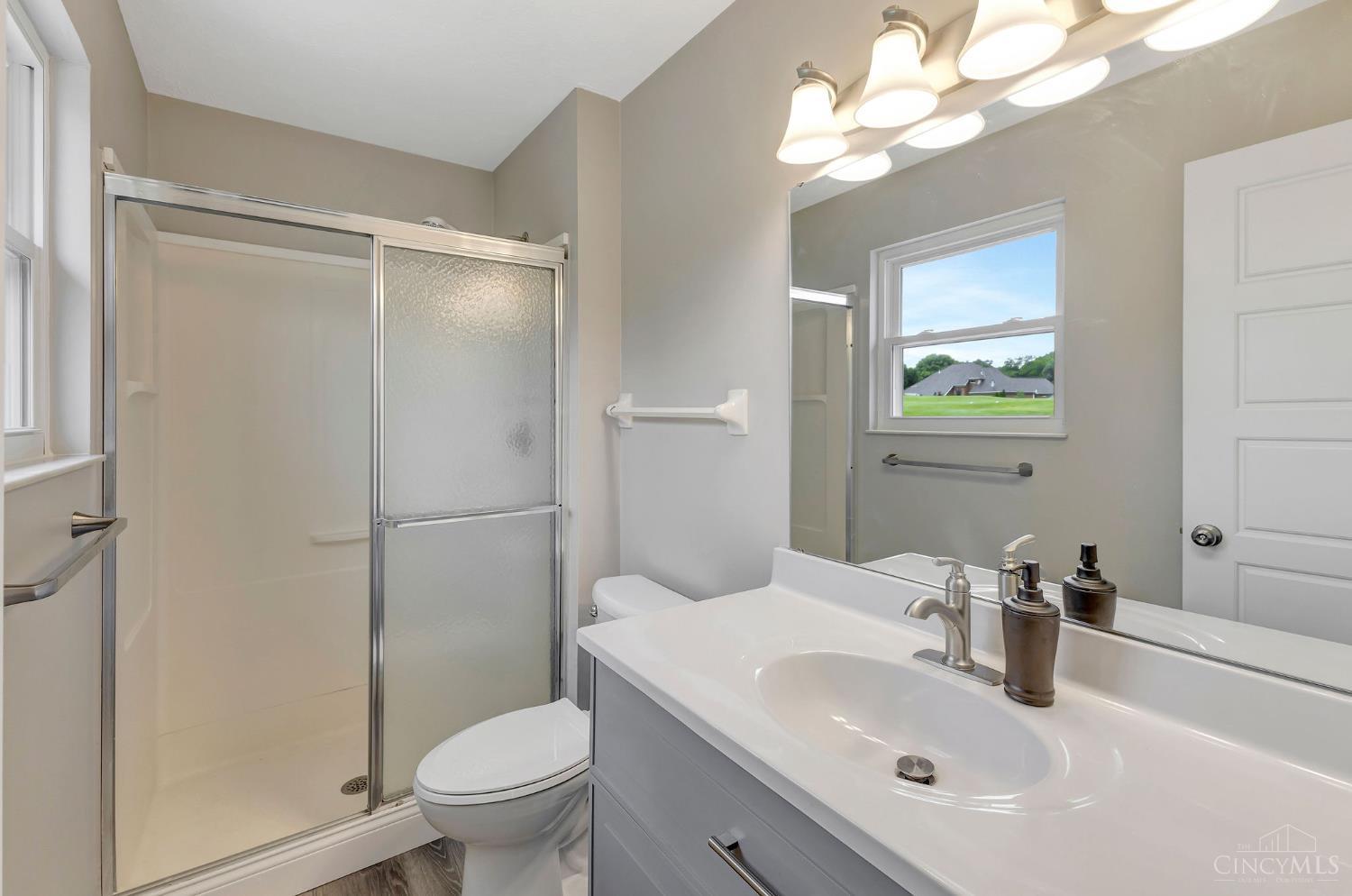 5562 Greenwillow Circle