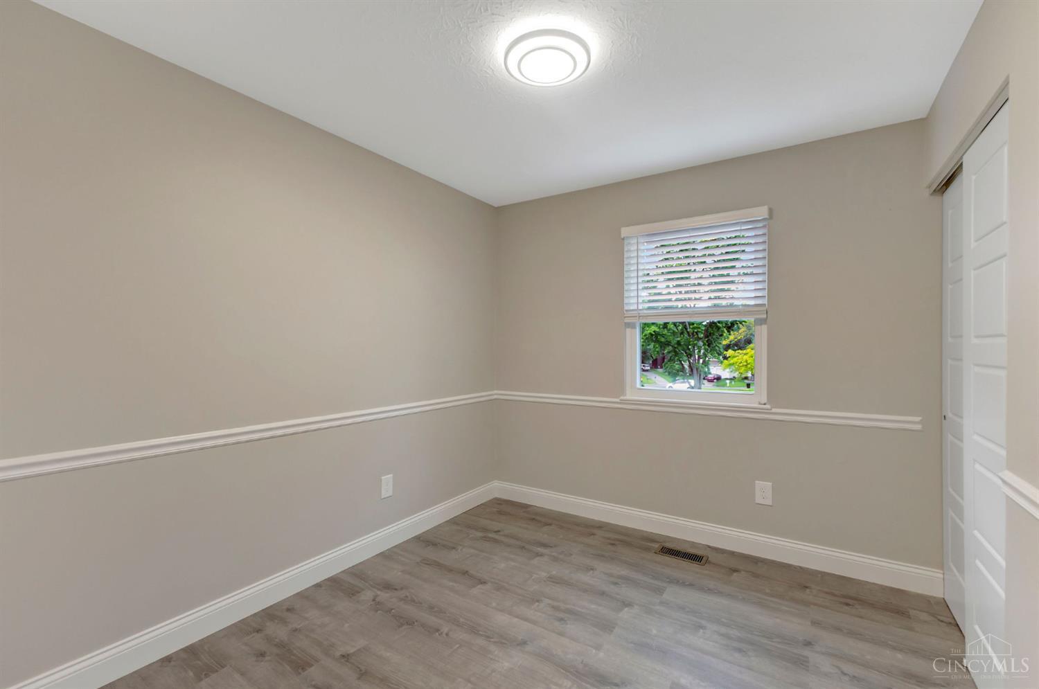 5562 Greenwillow Circle