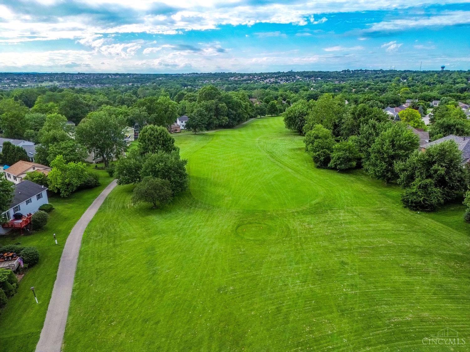 5562 Greenwillow Circle