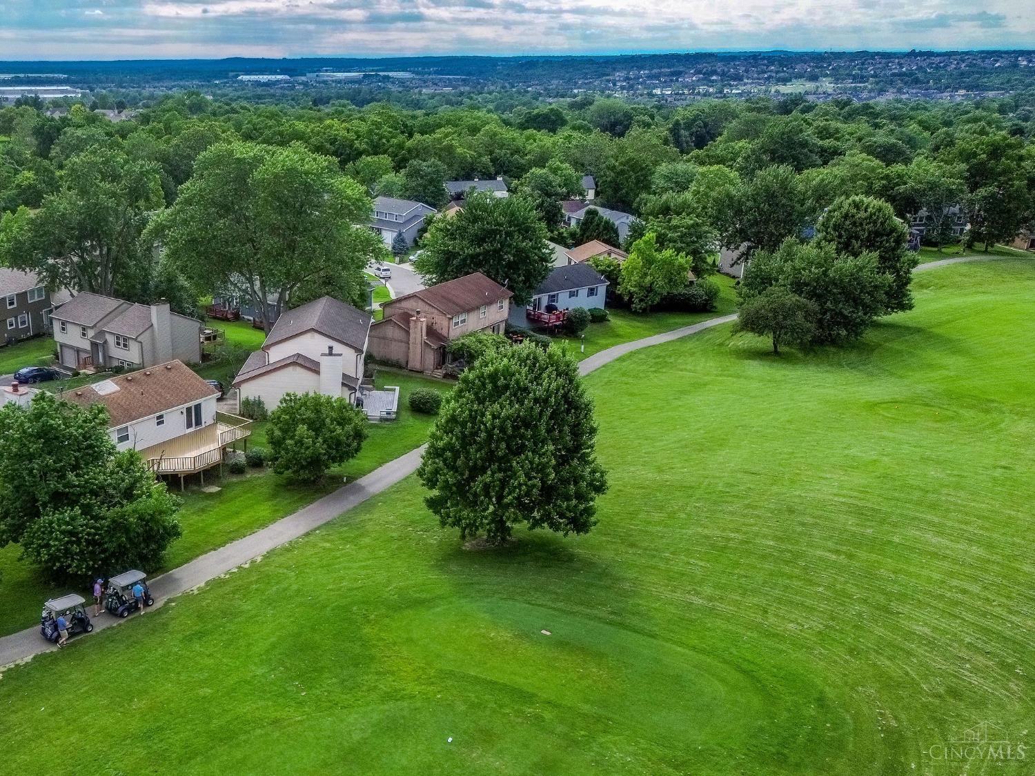5562 Greenwillow Circle