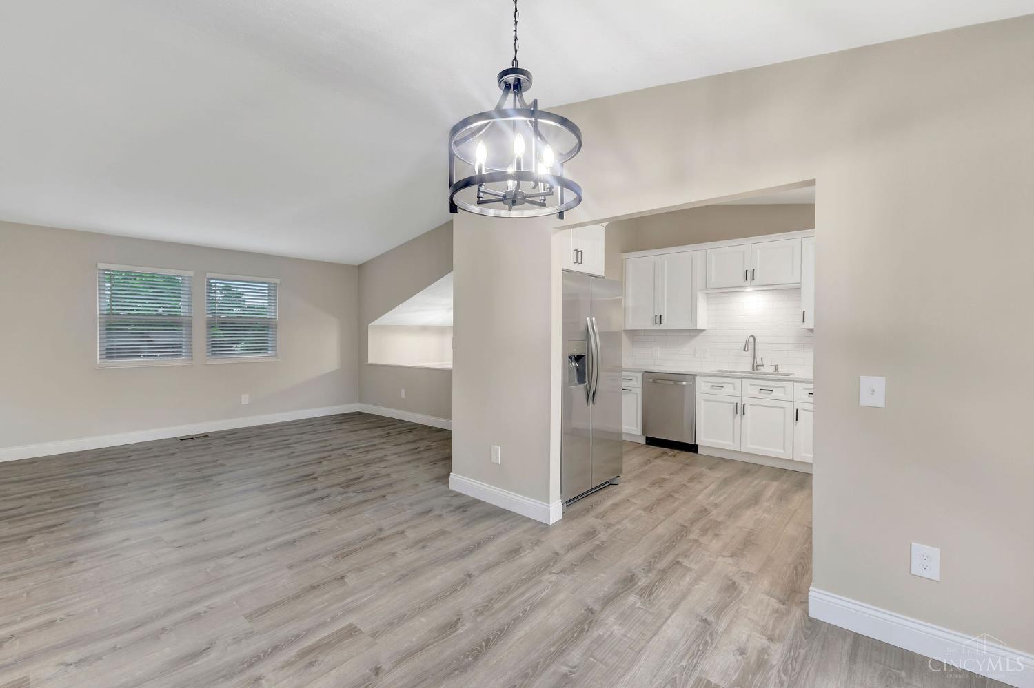 5562 Greenwillow Circle