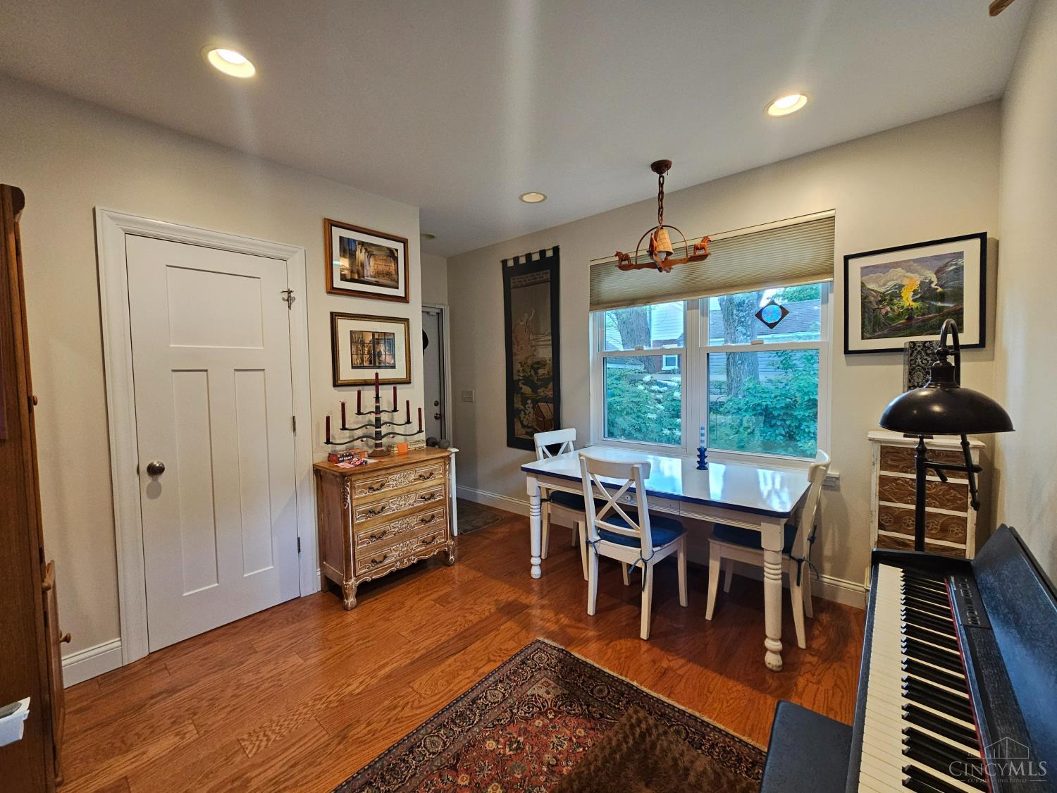 6304 Orchard Lane