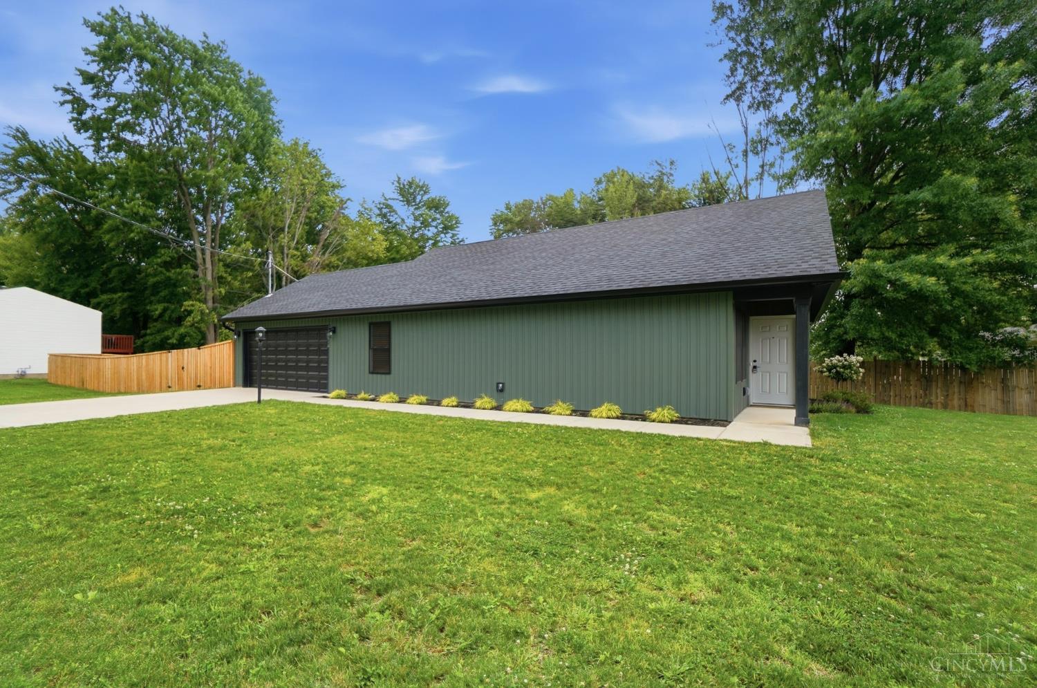 4414 Dogwood Drive