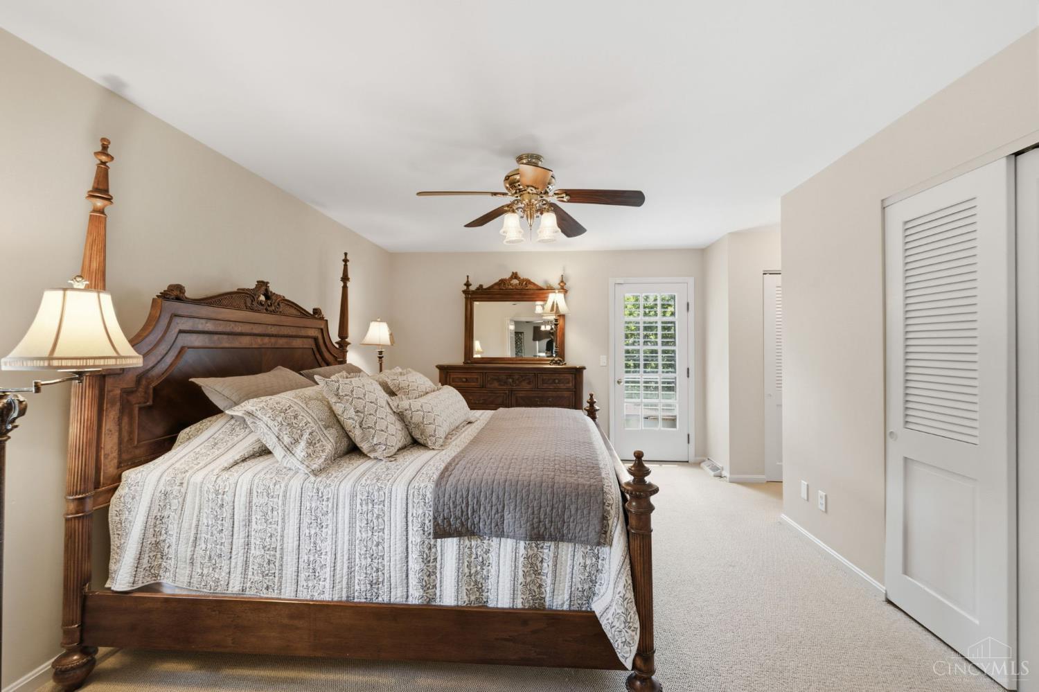 5875 Countryhills Drive