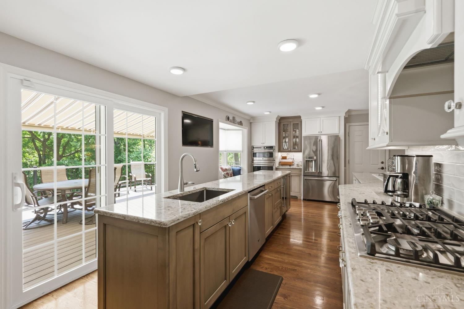 5875 Countryhills Drive