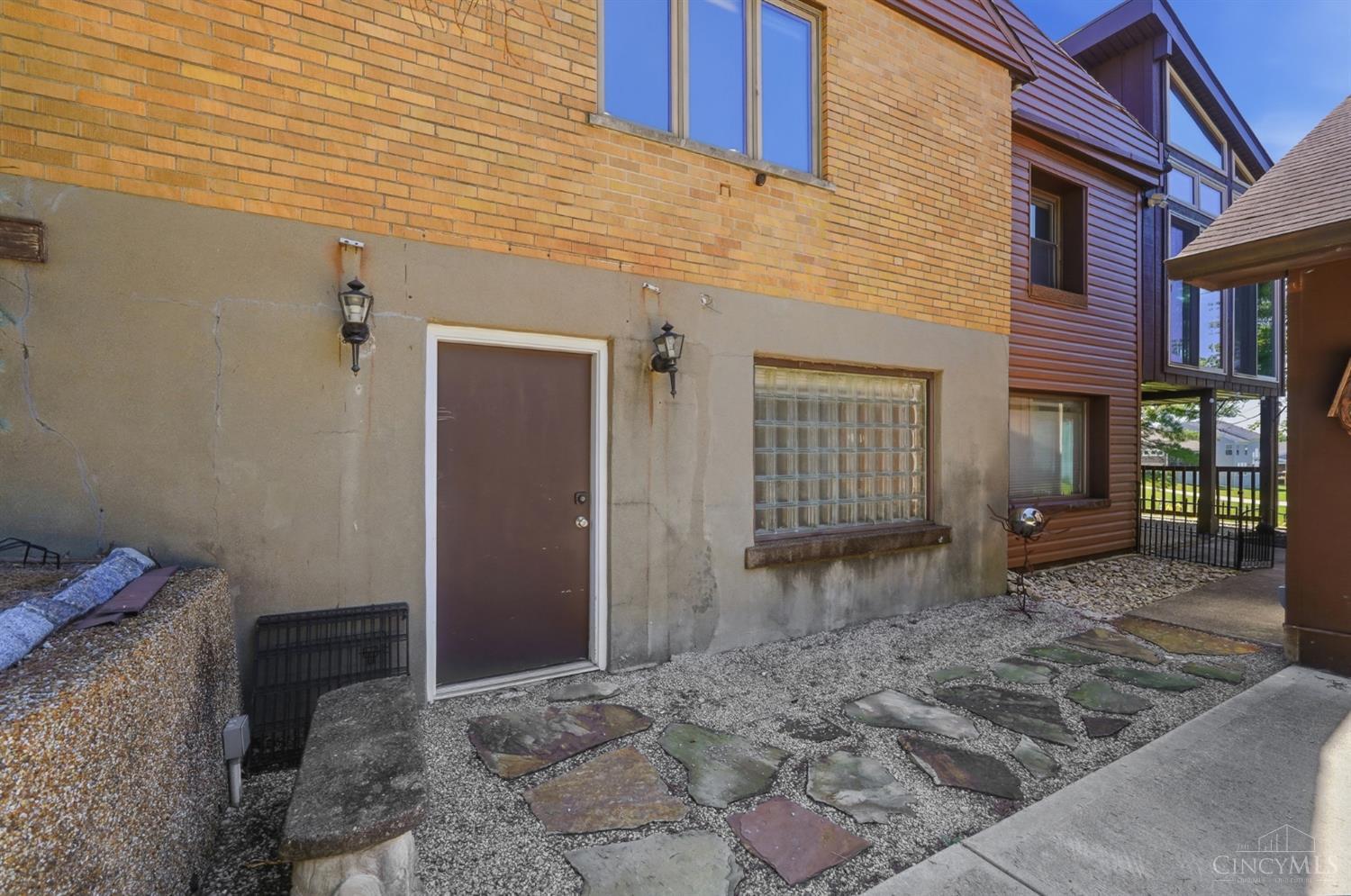 4605 Boomer Road
