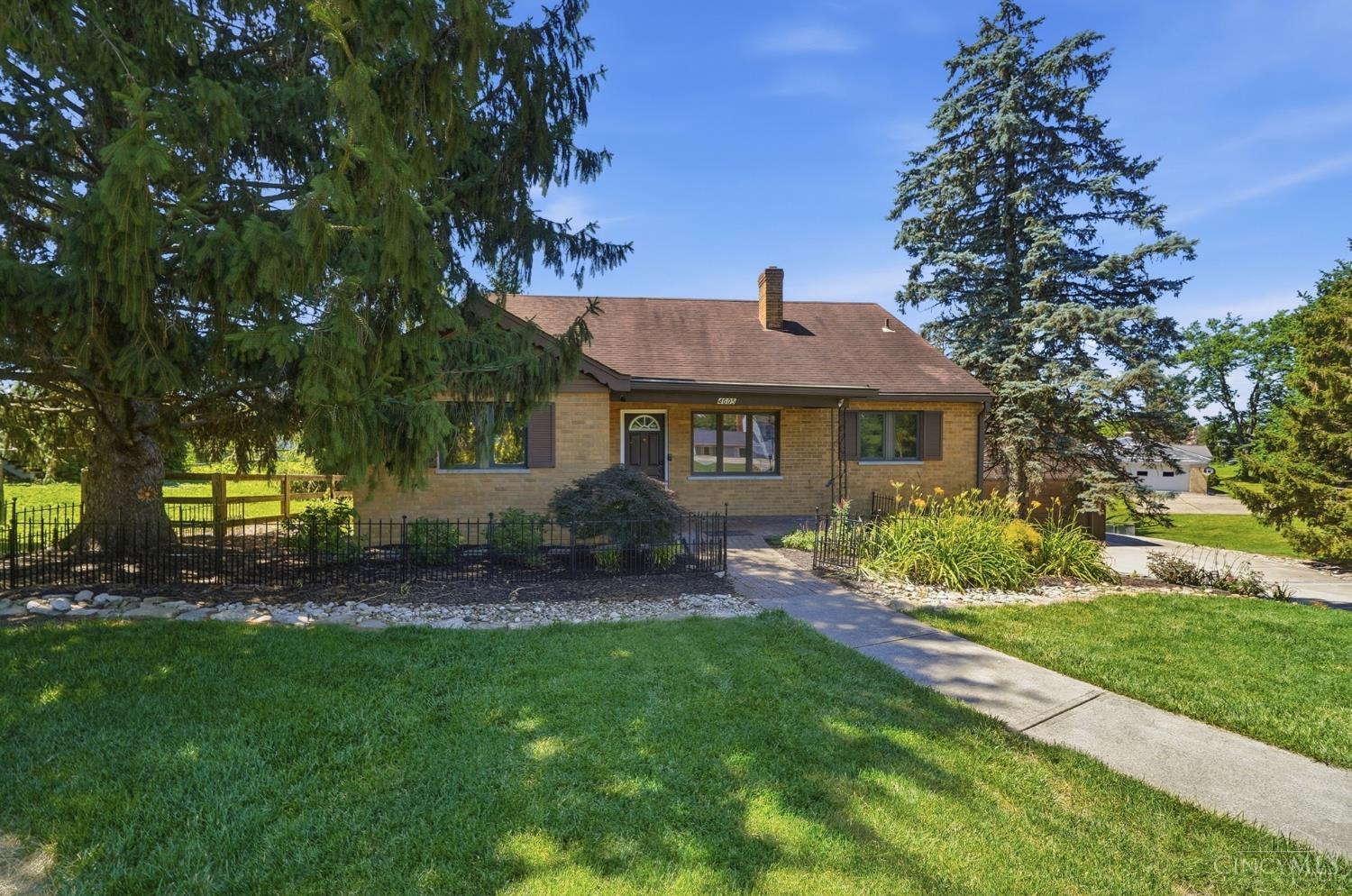 4605 Boomer Road