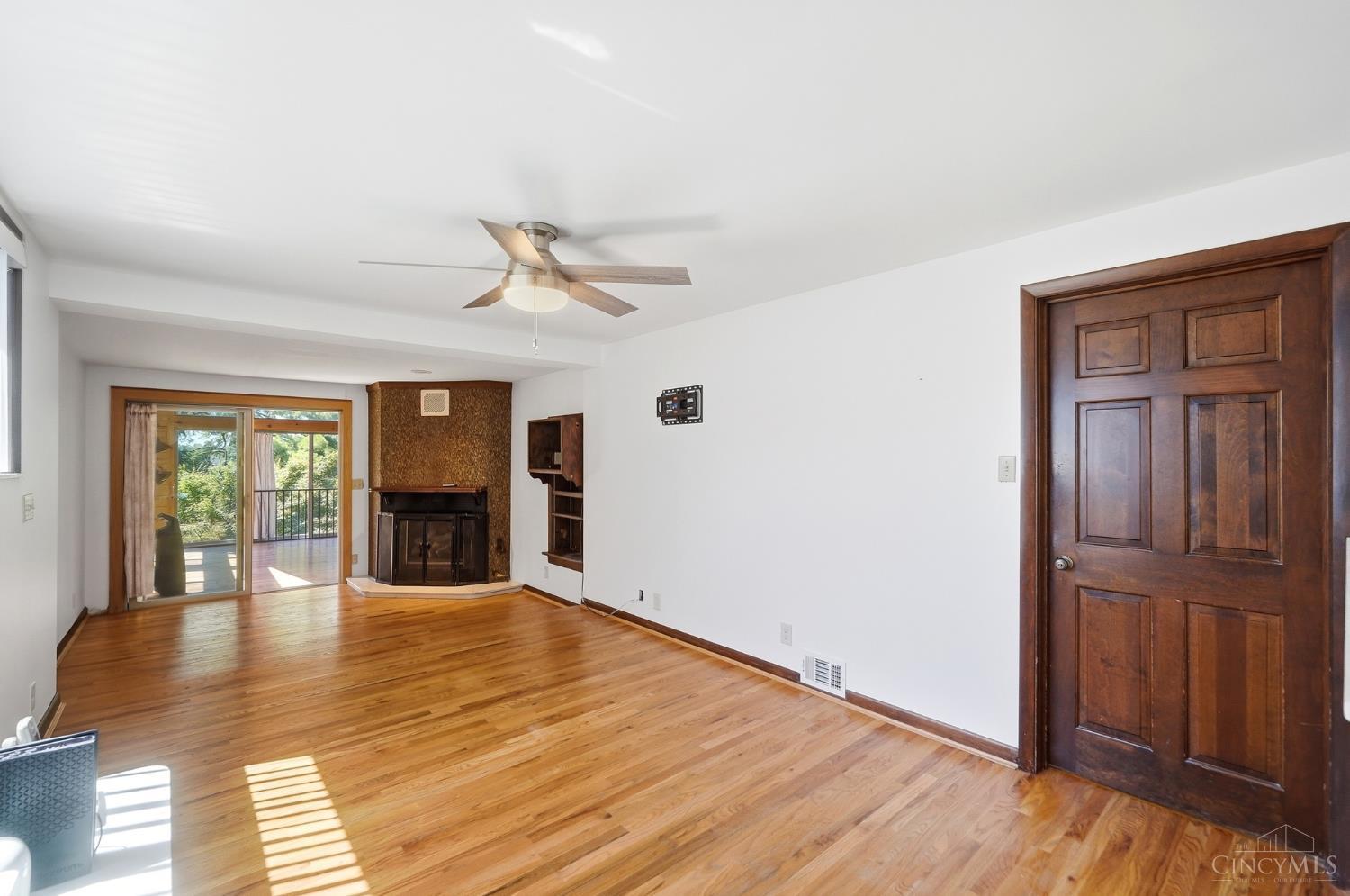 4605 Boomer Road