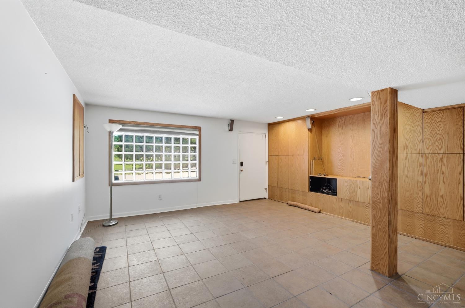 4605 Boomer Road