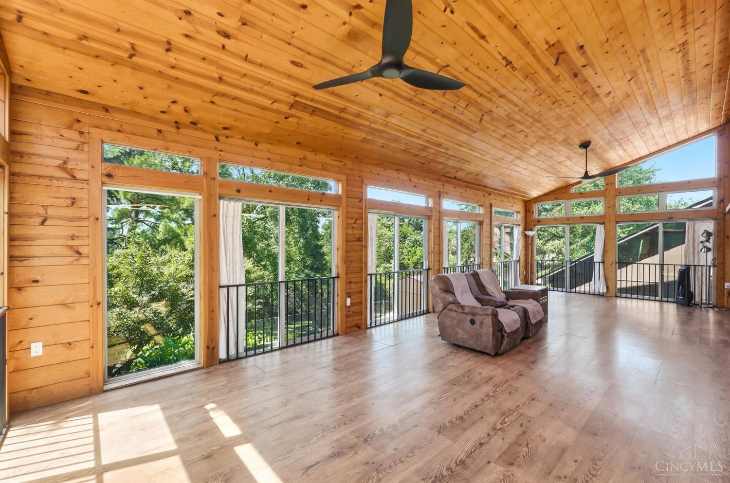 4605 Boomer Road