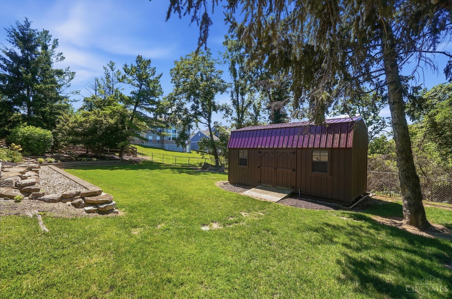 4605 Boomer Road