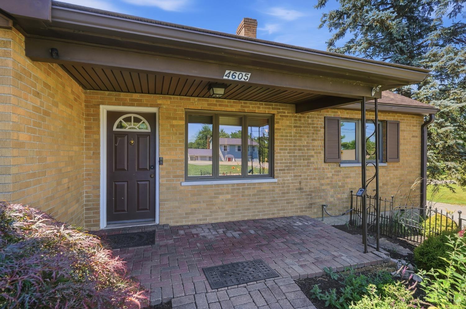 4605 Boomer Road