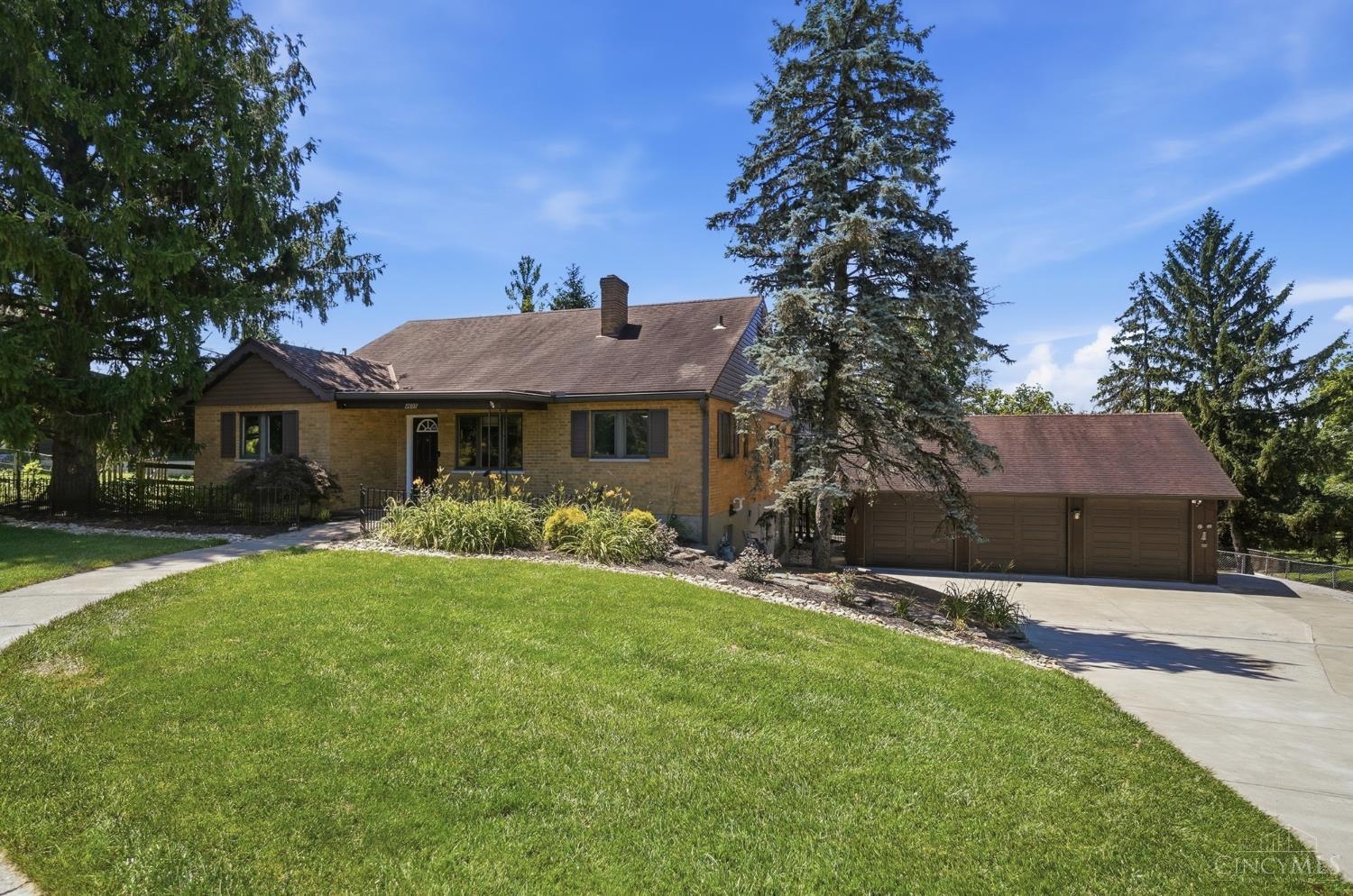 4605 Boomer Road