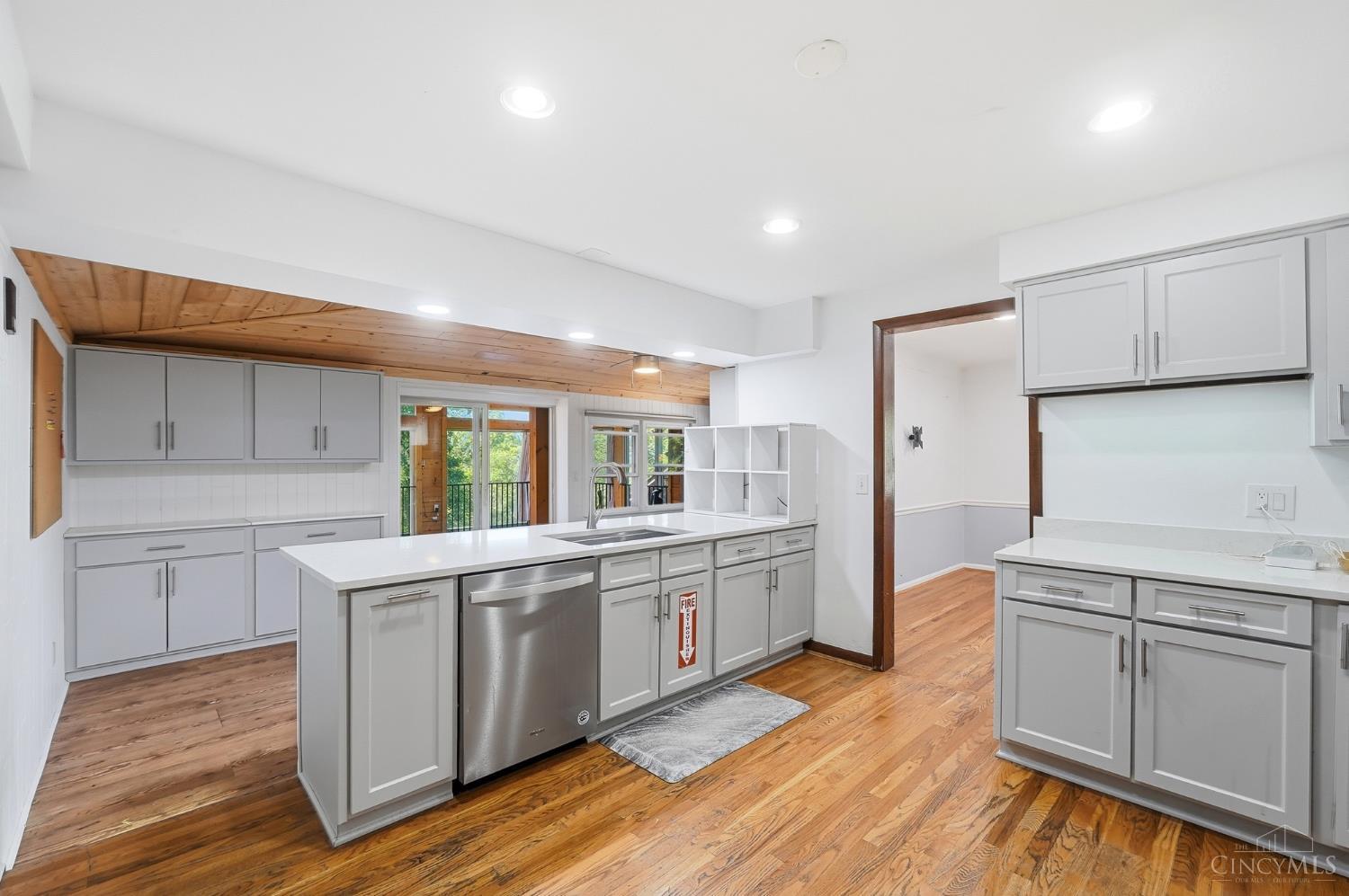 4605 Boomer Road