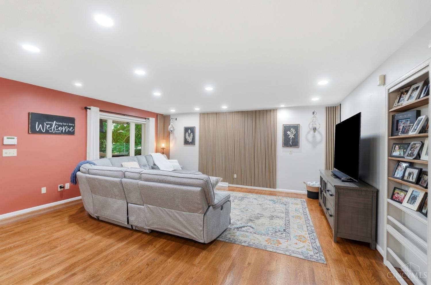 5410 Cleves Warsaw