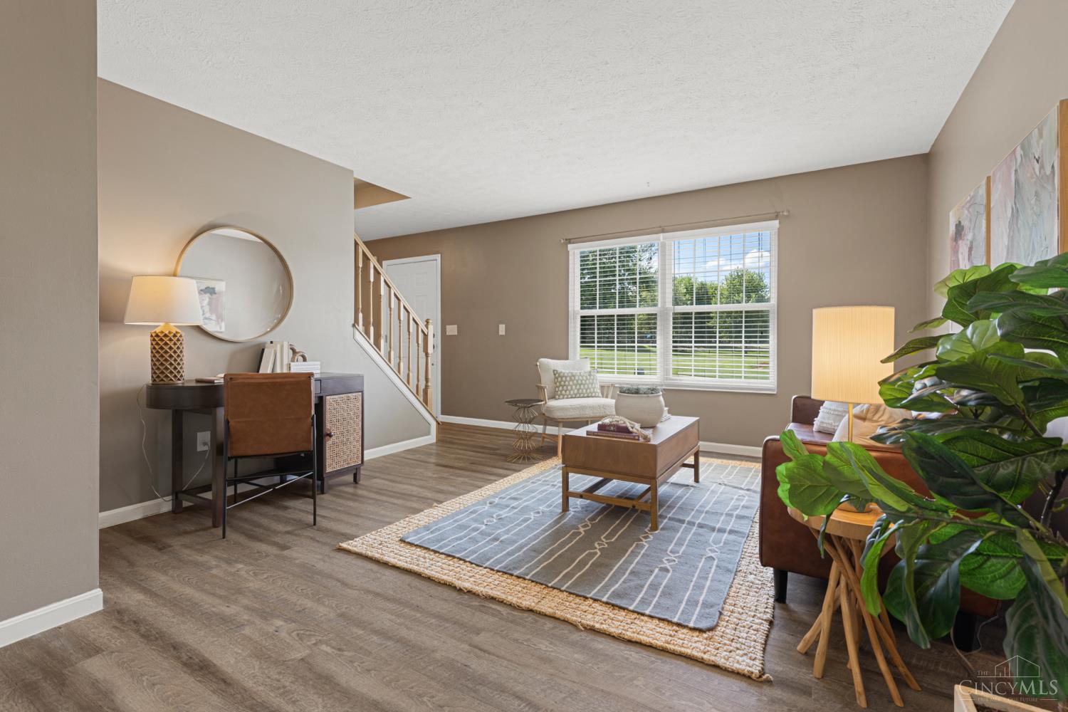 8042 Laurelwood Drive