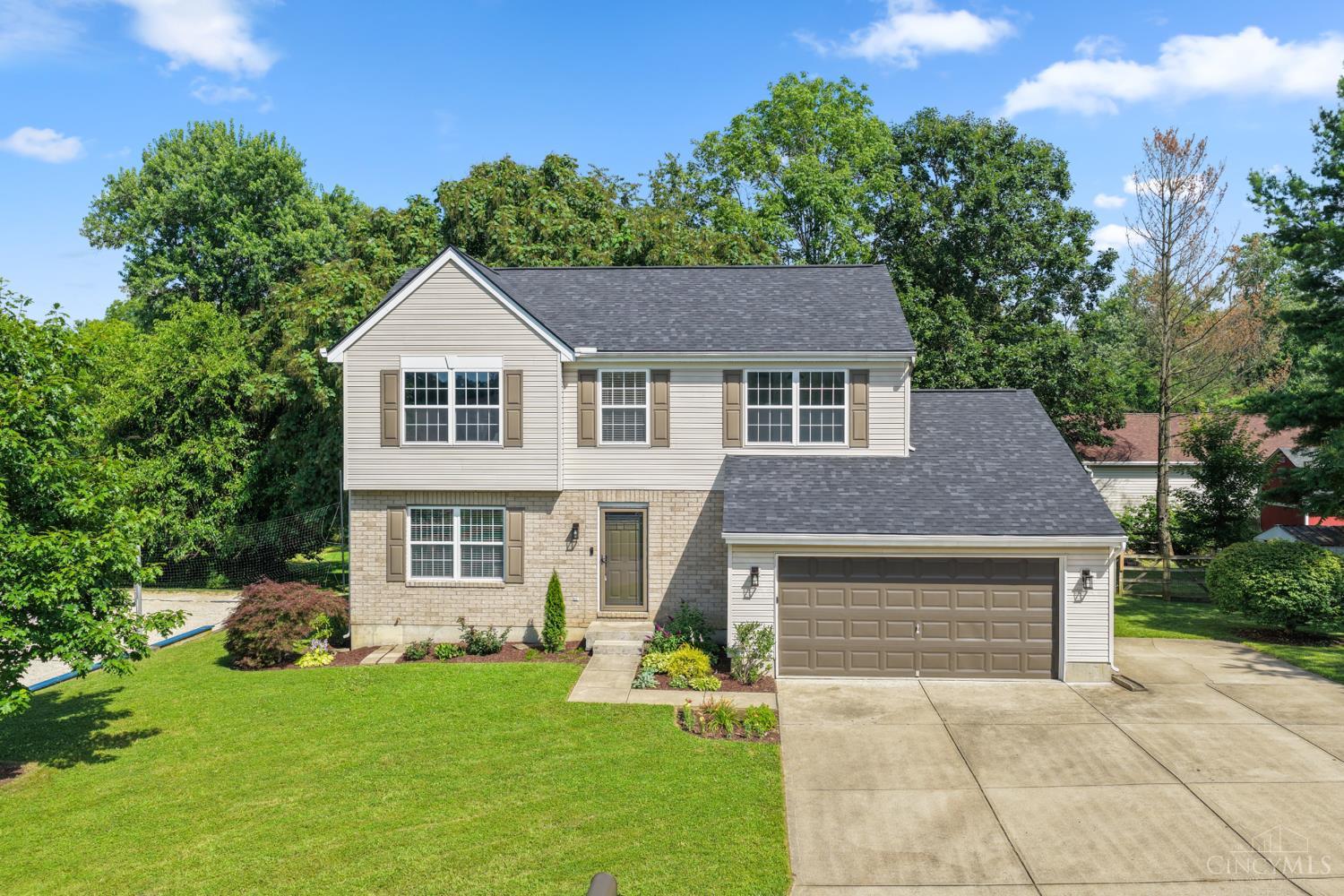 8042 Laurelwood Drive