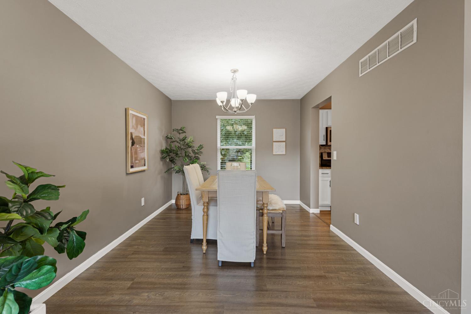 8042 Laurelwood Drive