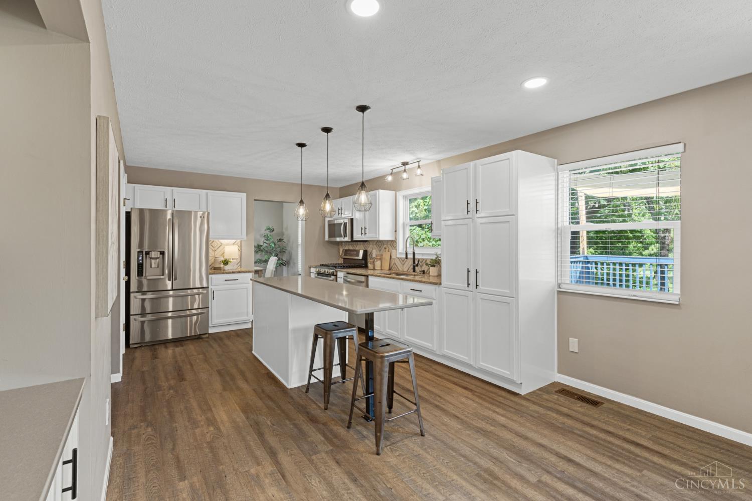 8042 Laurelwood Drive