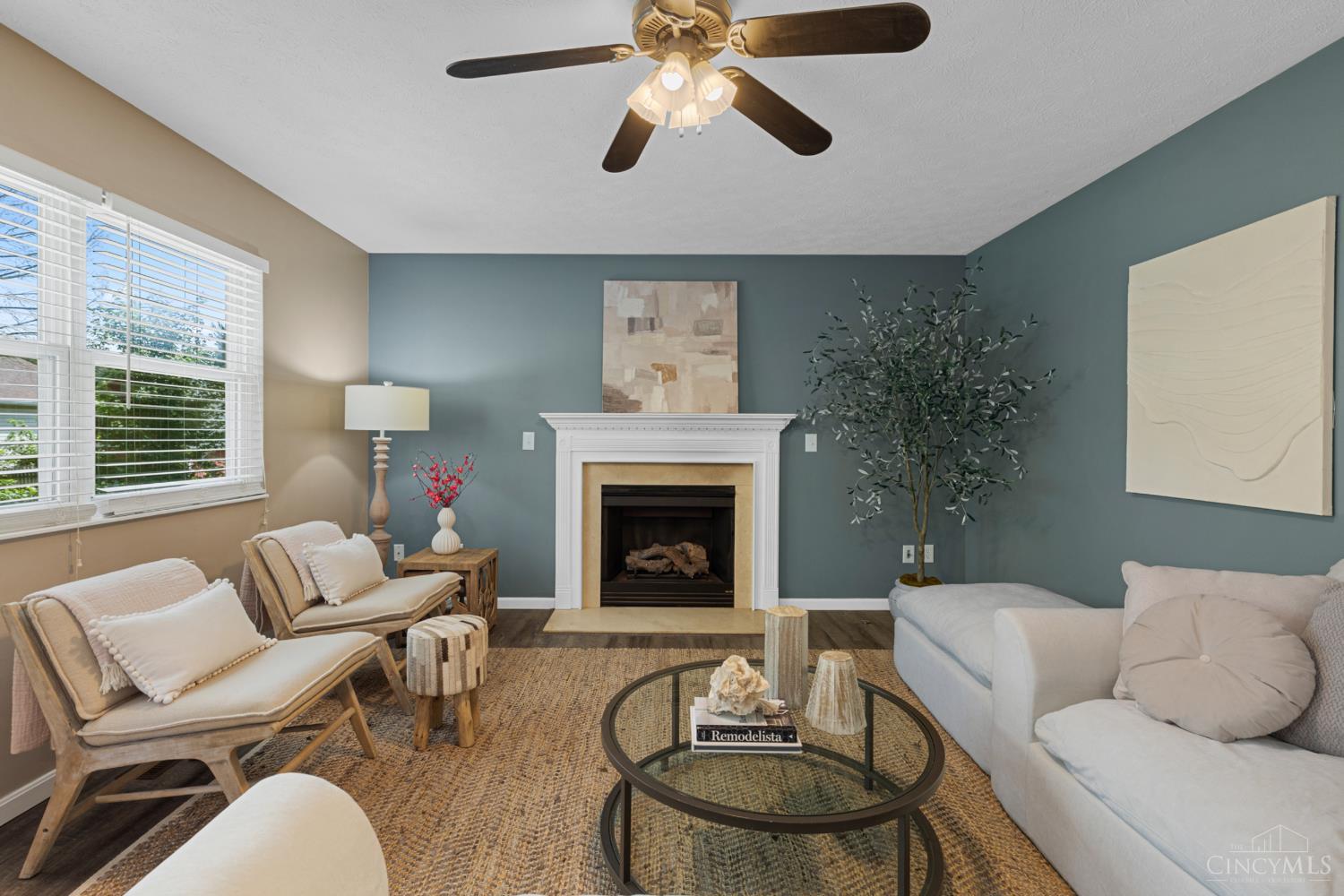 8042 Laurelwood Drive